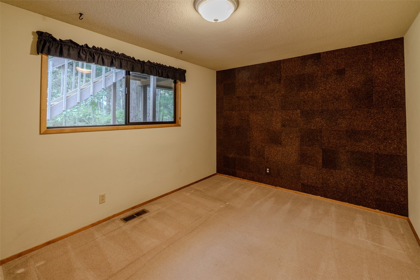 11125 Charm Road Property Photo 25