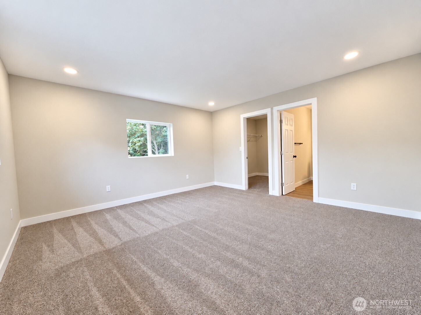 20411 State Route 20 Property Photo 17