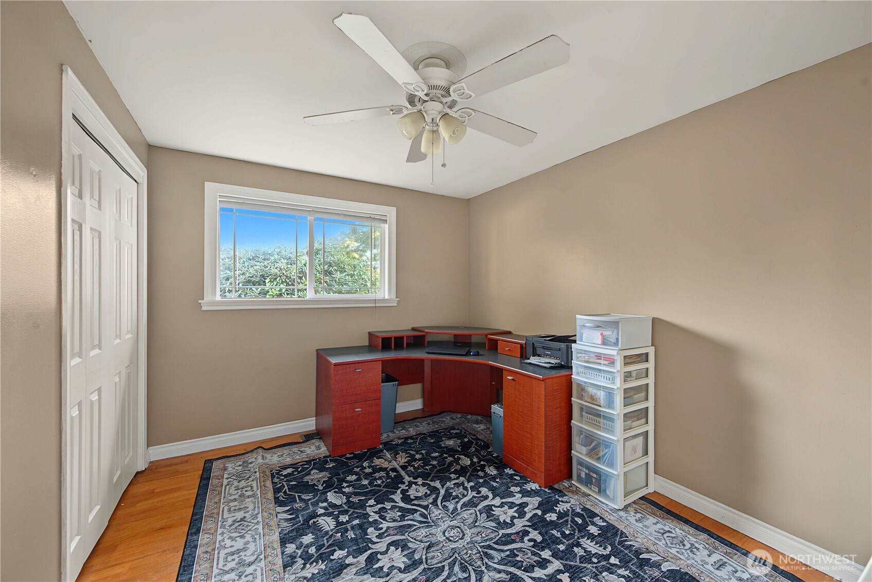 24105 3rd Place Property Photo 11