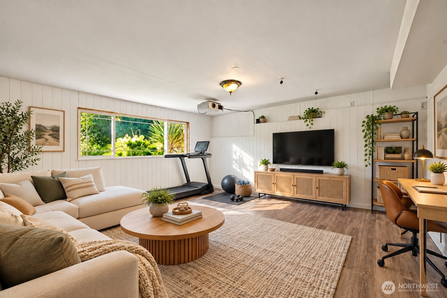 24105 3rd Place Property Photo 15