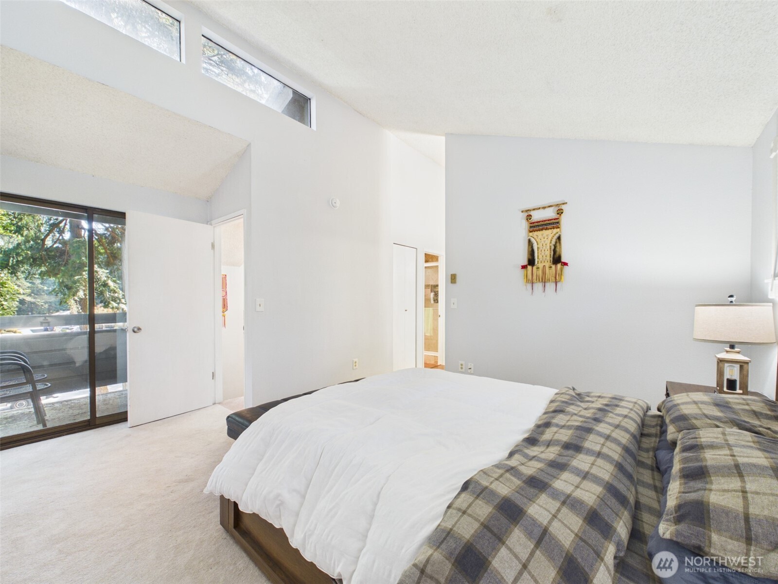 19125 Ballinger Way 202 Property Photo 13