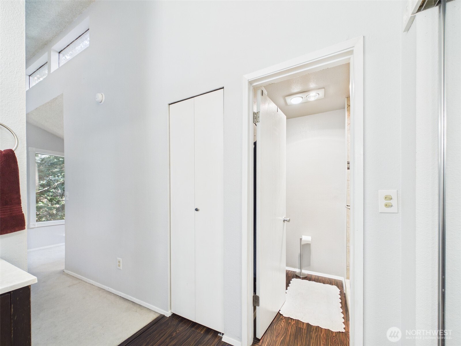19125 Ballinger Way 202 Property Photo 14