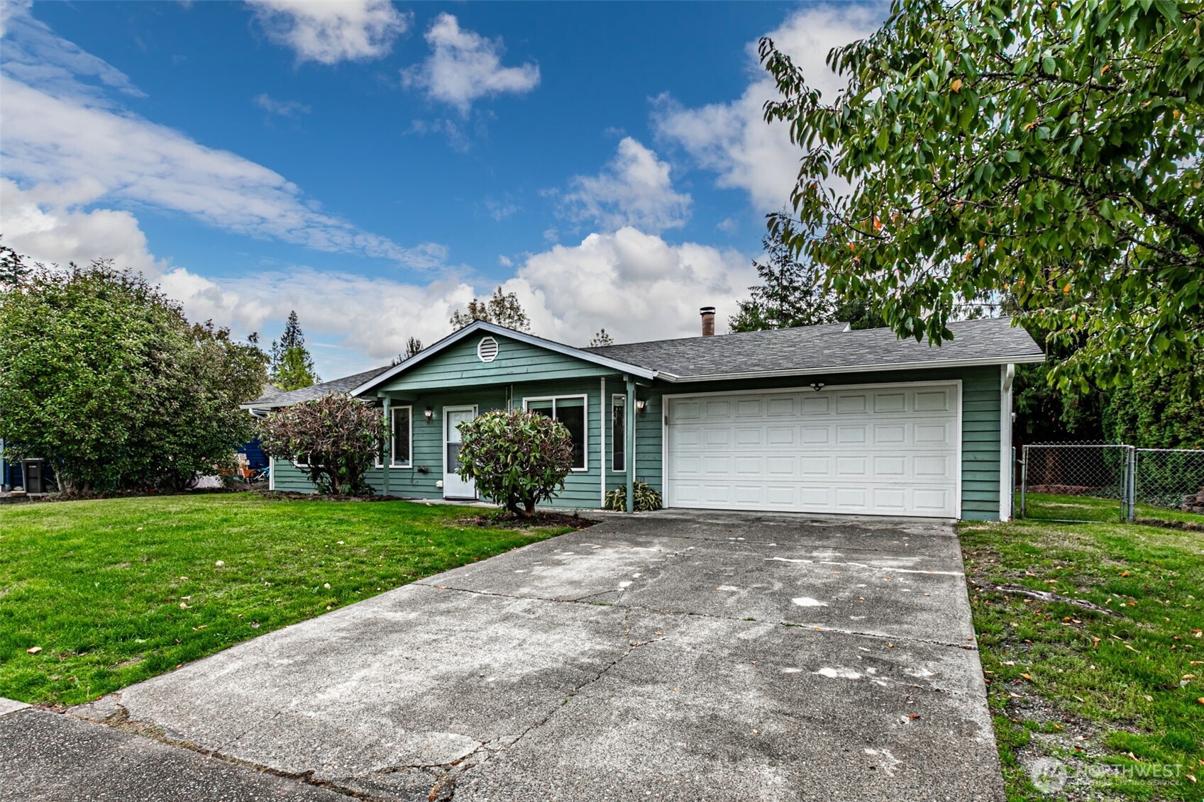 5826 37th Street Property Photo 2