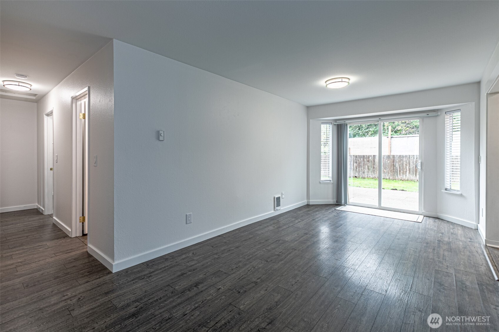 5826 37th Street Property Photo 10