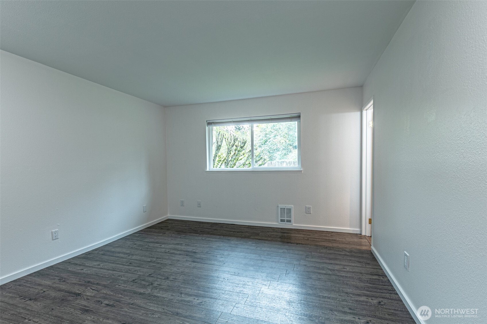 5826 37th Street Property Photo 24