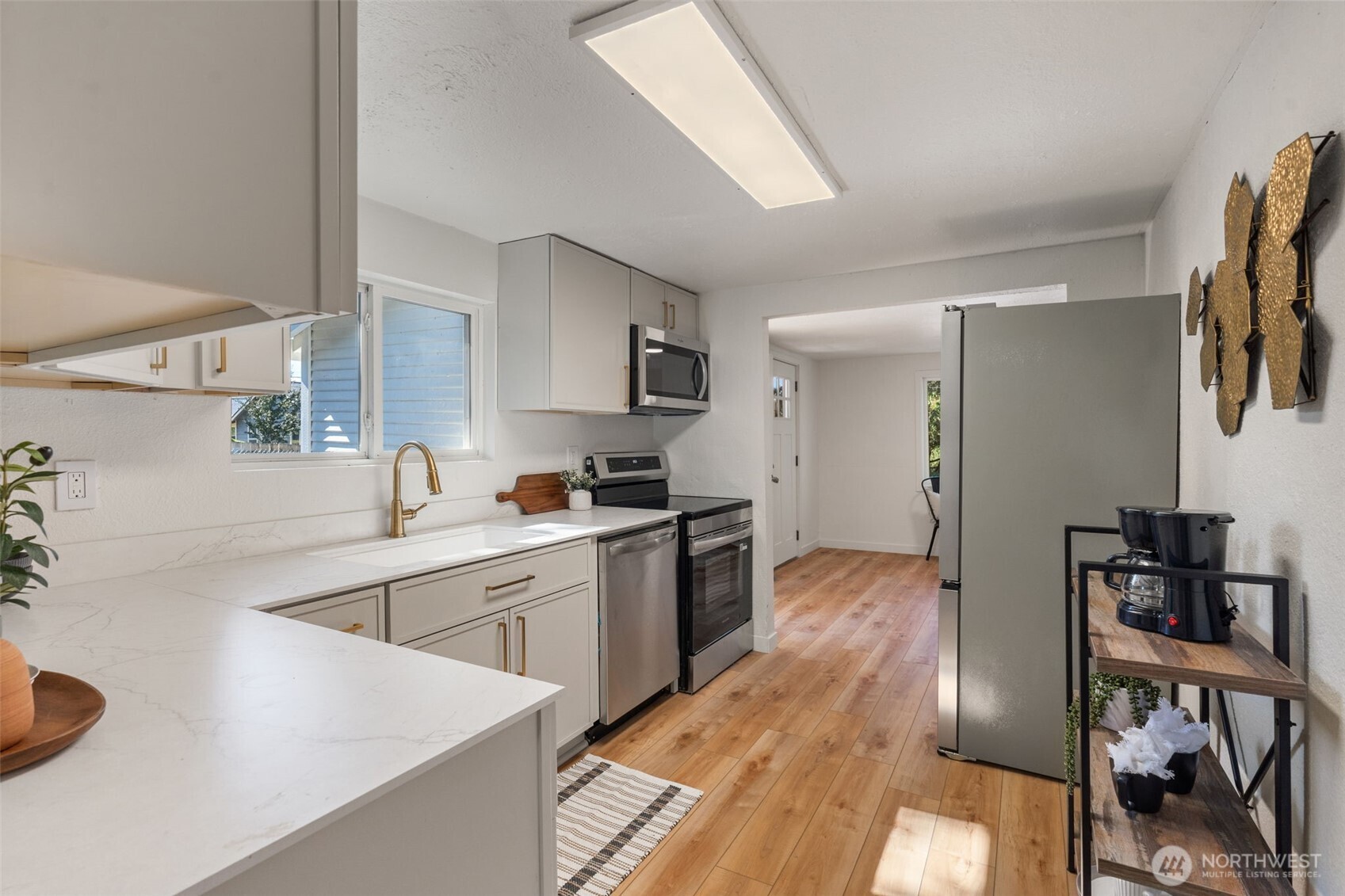 1522 Snyder Avenue Property Photo 11