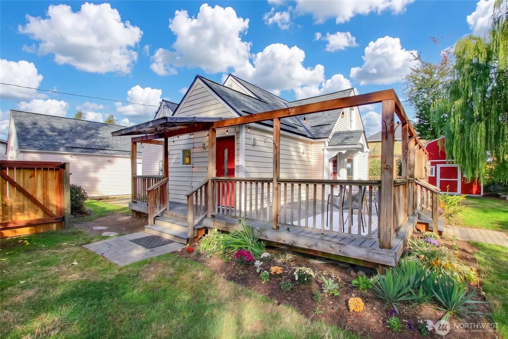 12119 24th Street Property Photo 8