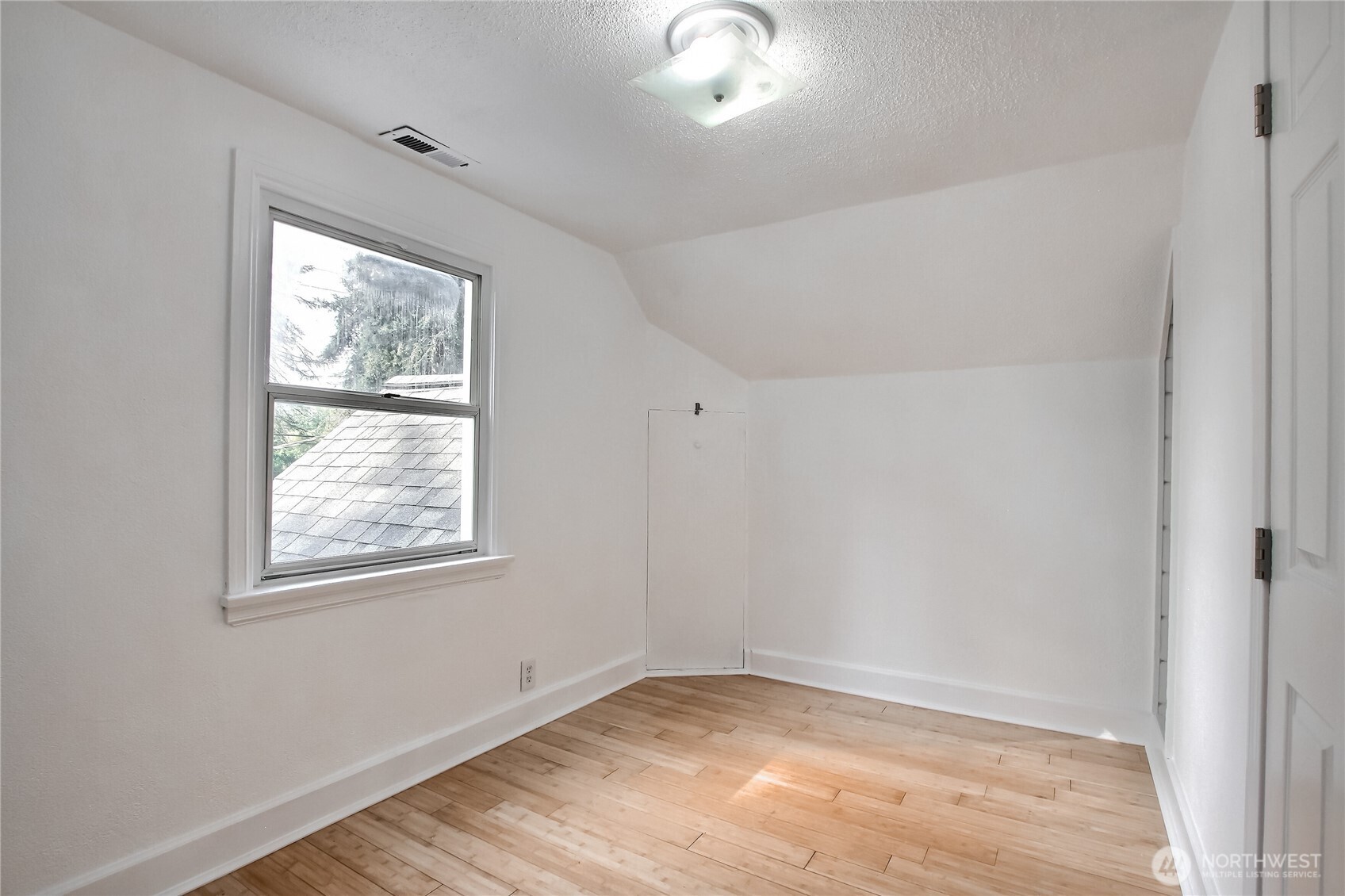 12119 24th Street Property Photo 25