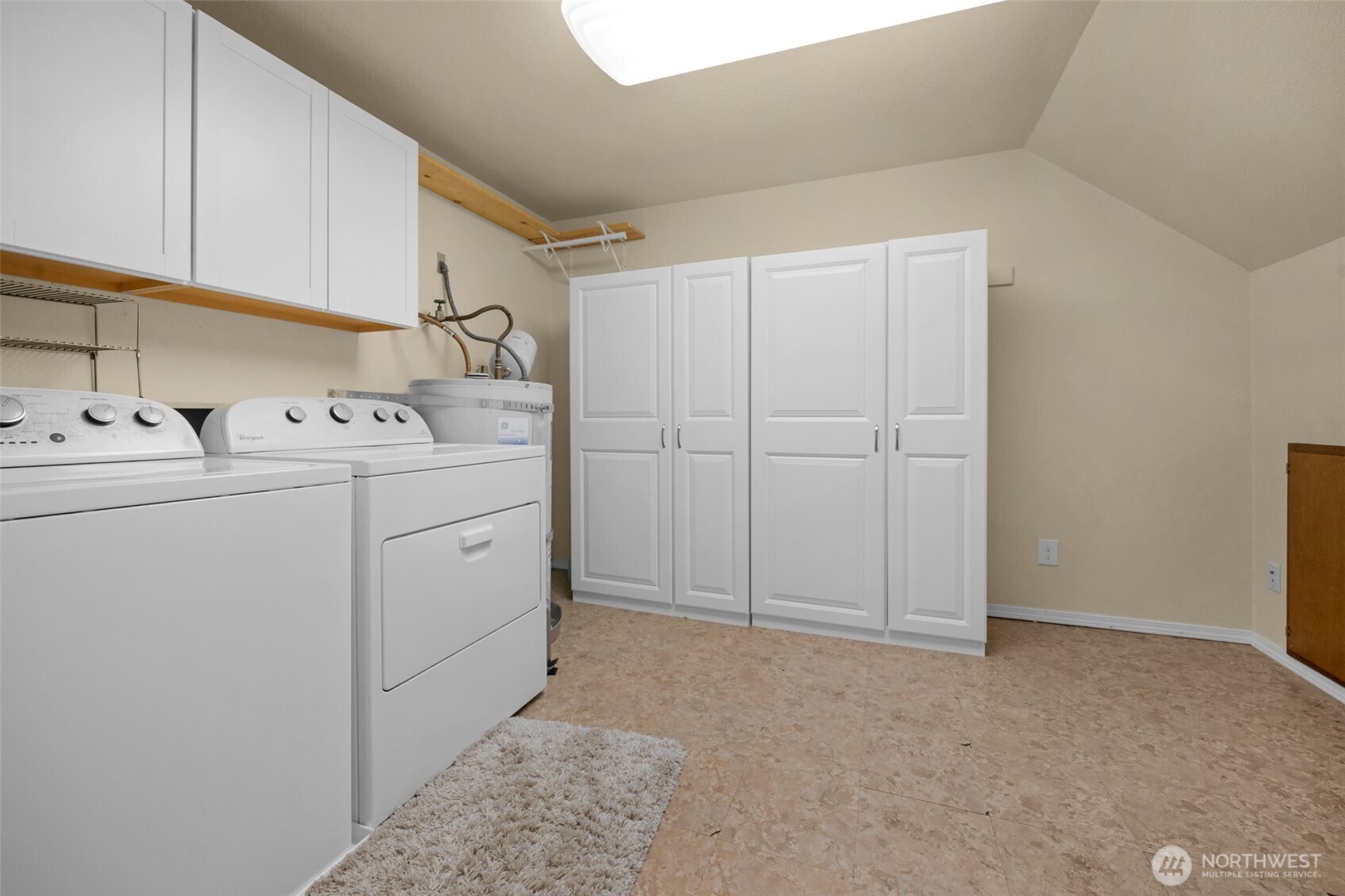 4307 164th Street 102 Property Photo 10