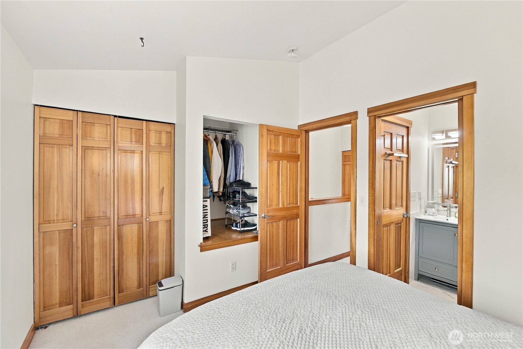 5252 12th Avenue B Property Photo 9