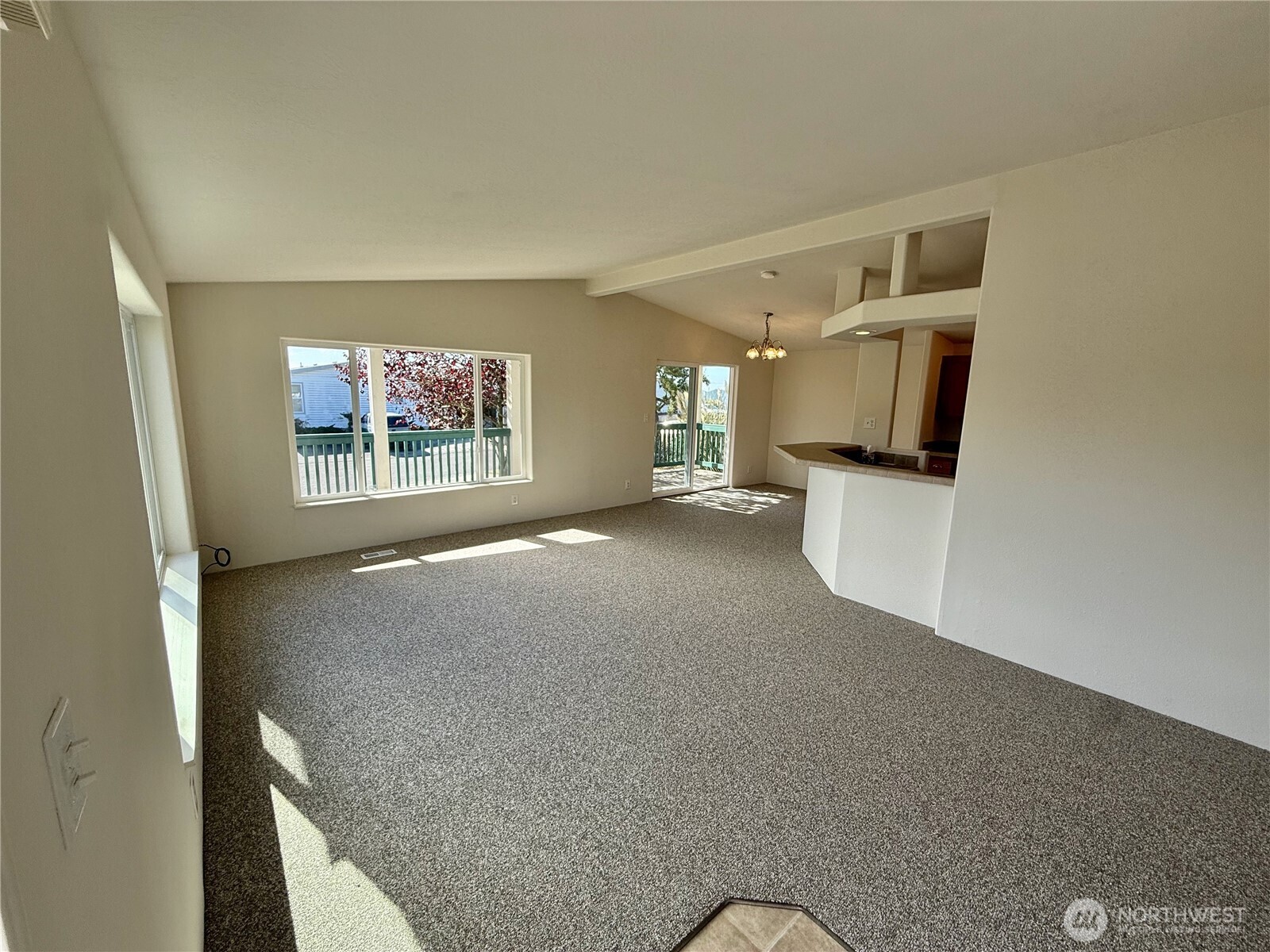 2602 View Place Property Photo 3