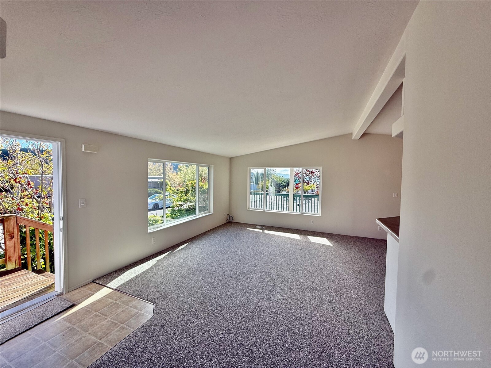 2602 View Place Property Photo 4