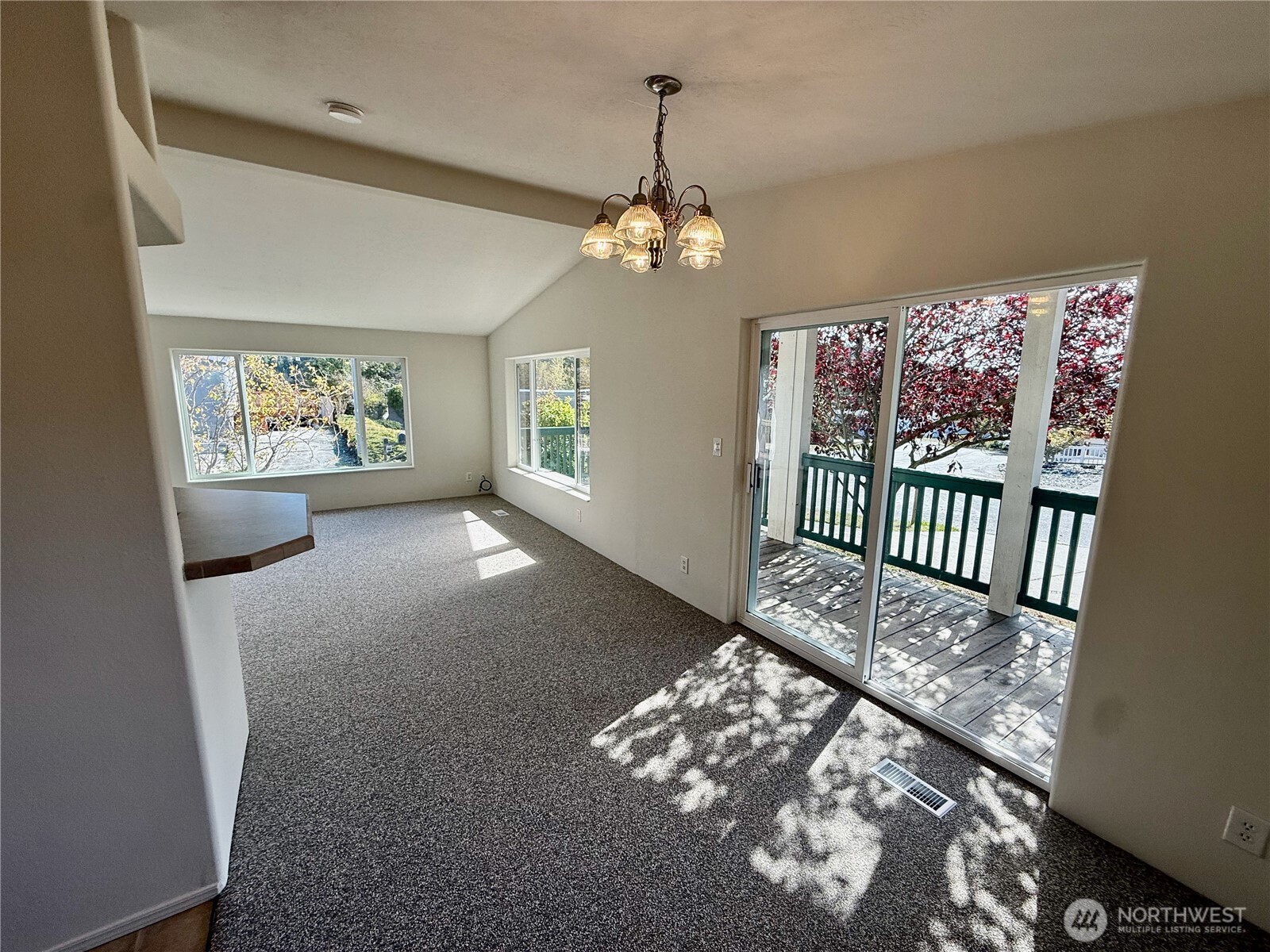 2602 View Place Property Photo 7