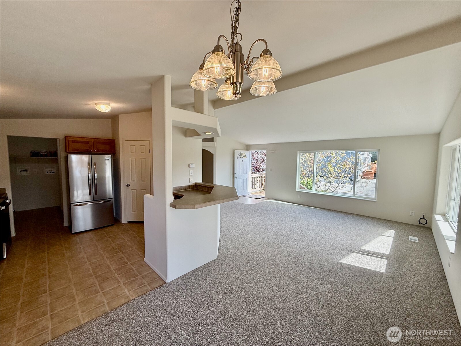 2602 View Place Property Photo 9