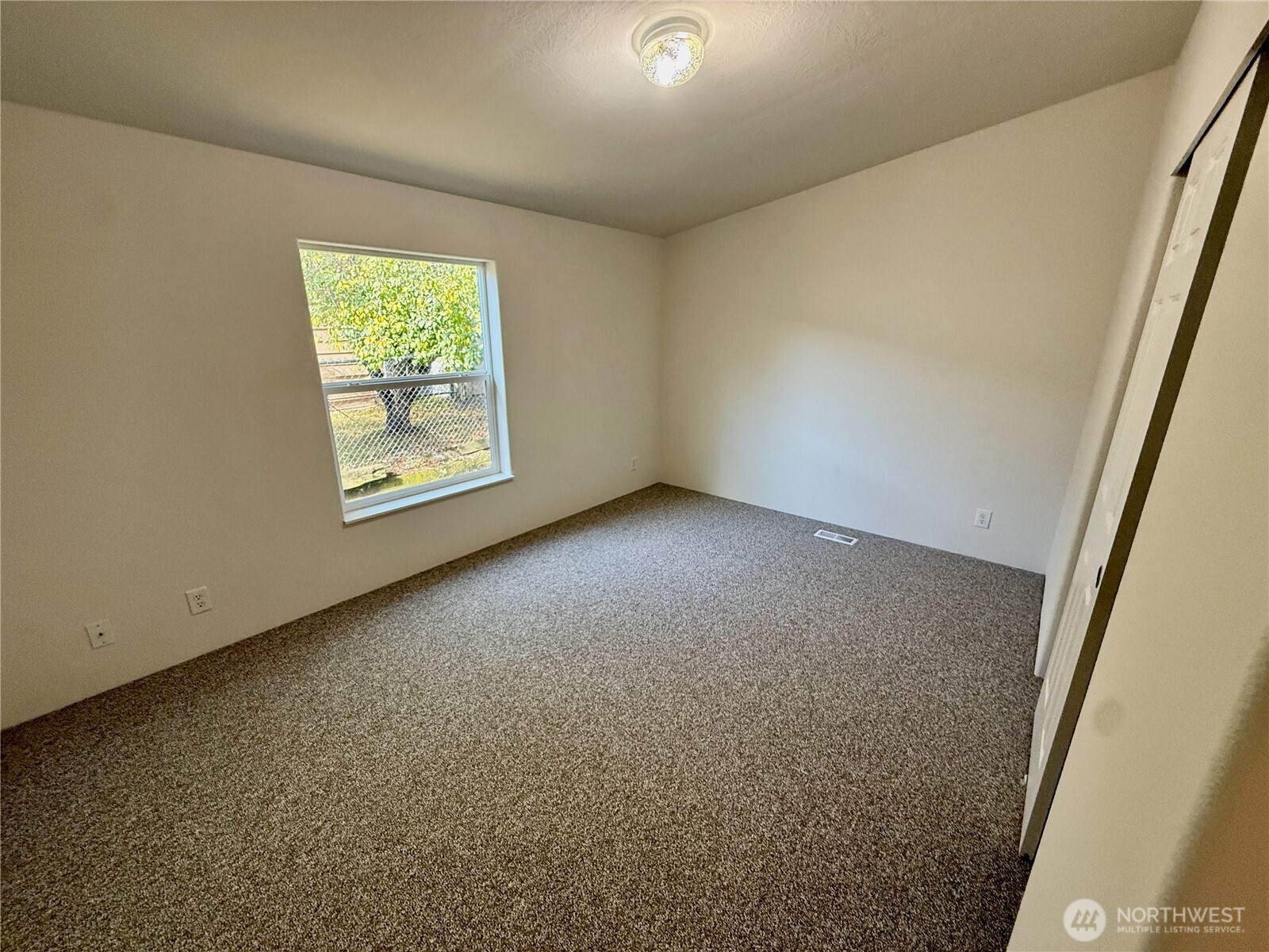 2602 View Place Property Photo 17