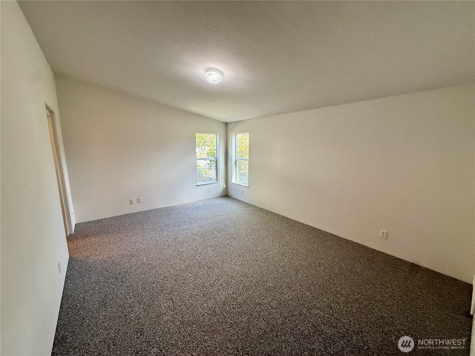 2602 View Place Property Photo 19