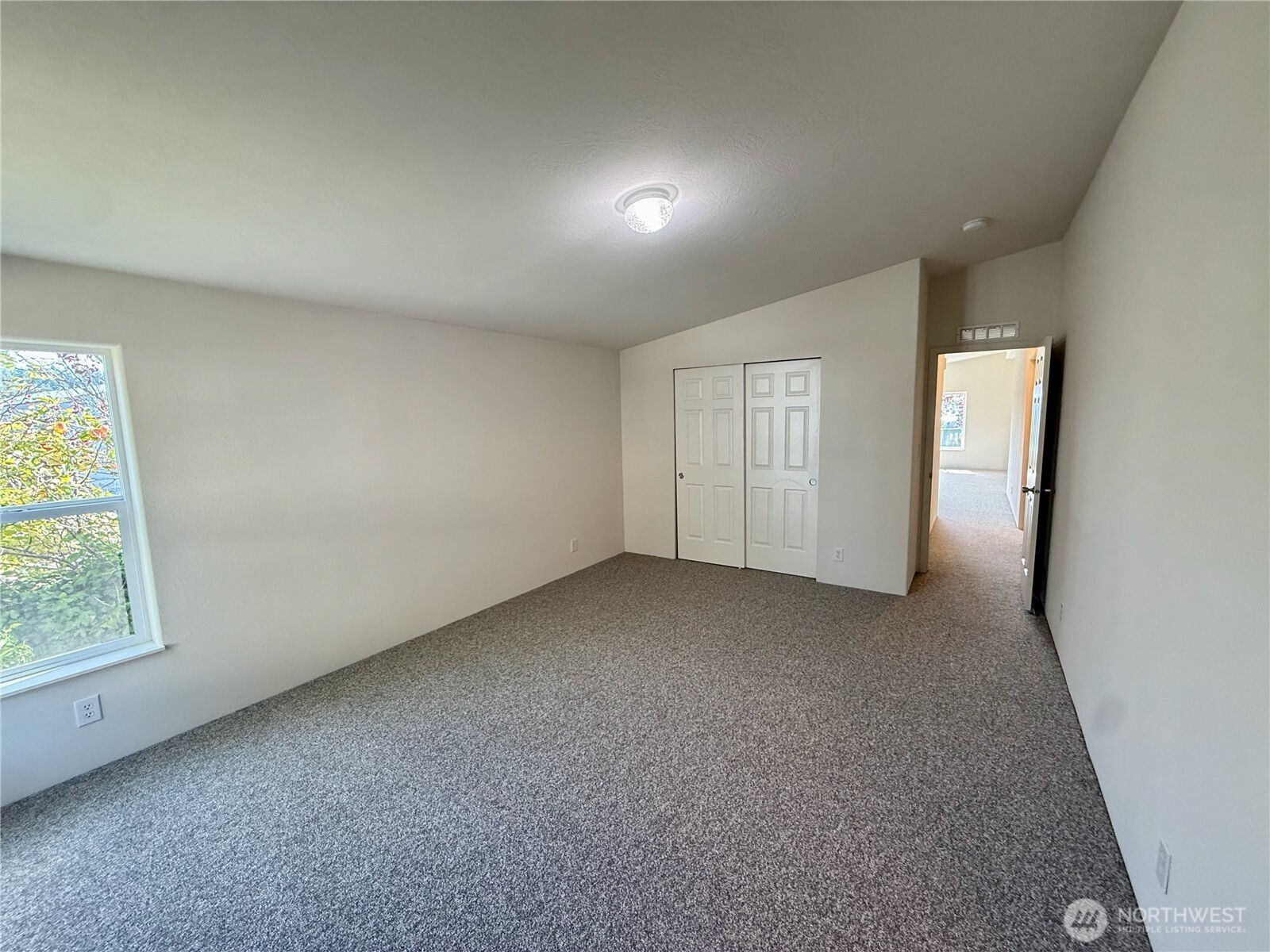 2602 View Place Property Photo 20