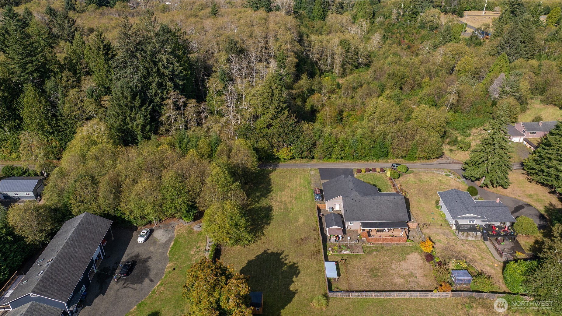 901 Dewitt Drive Property Photo 10