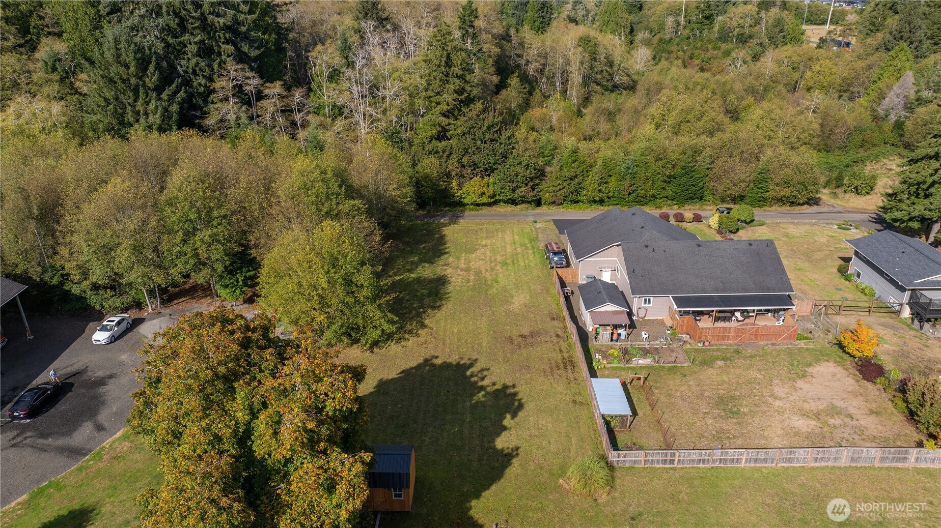 901 Dewitt Drive Property Photo 11