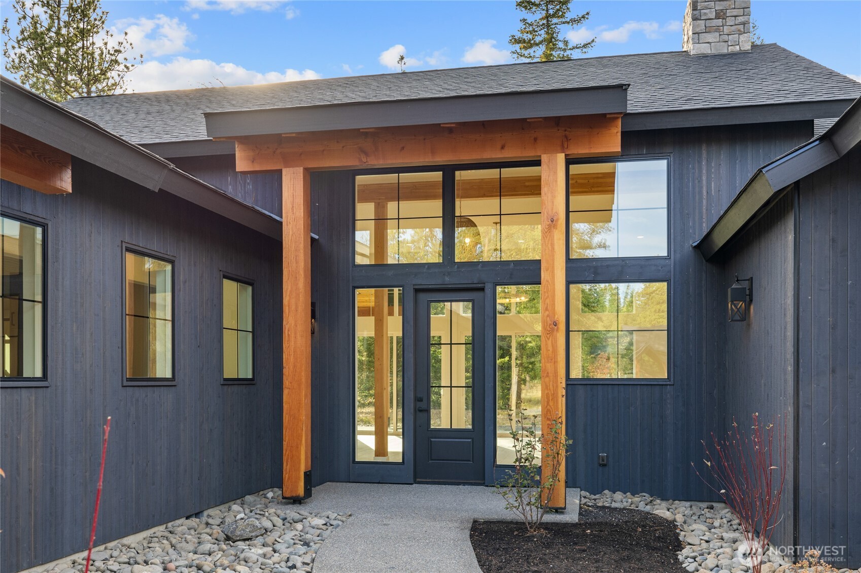 1680 Wanawish Loop Property Photo 4