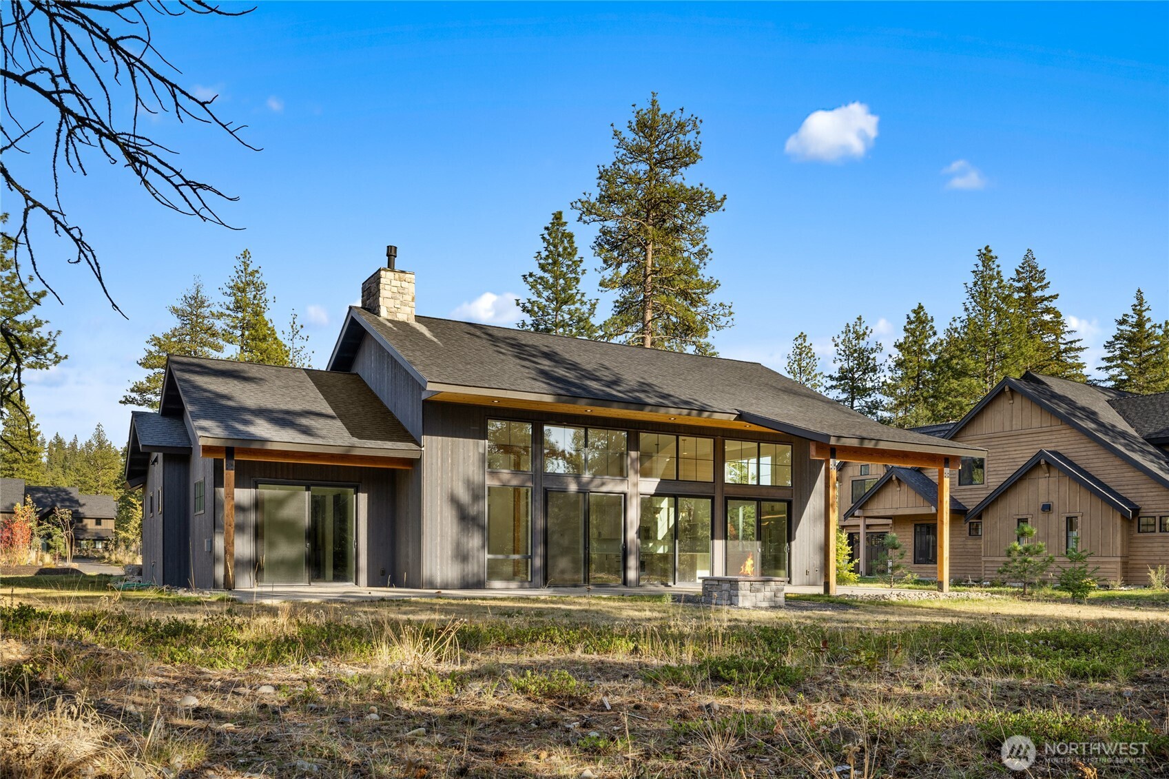 1680 Wanawish Loop Property Photo 18
