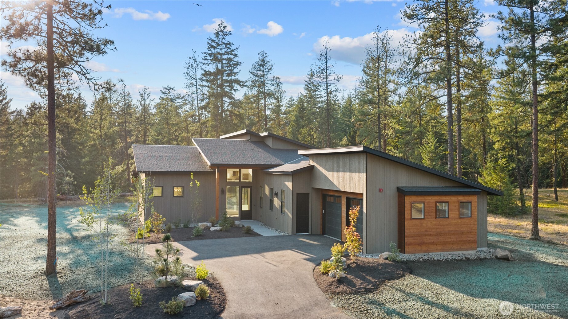 1700 Wanawish Loop Property Photo 1