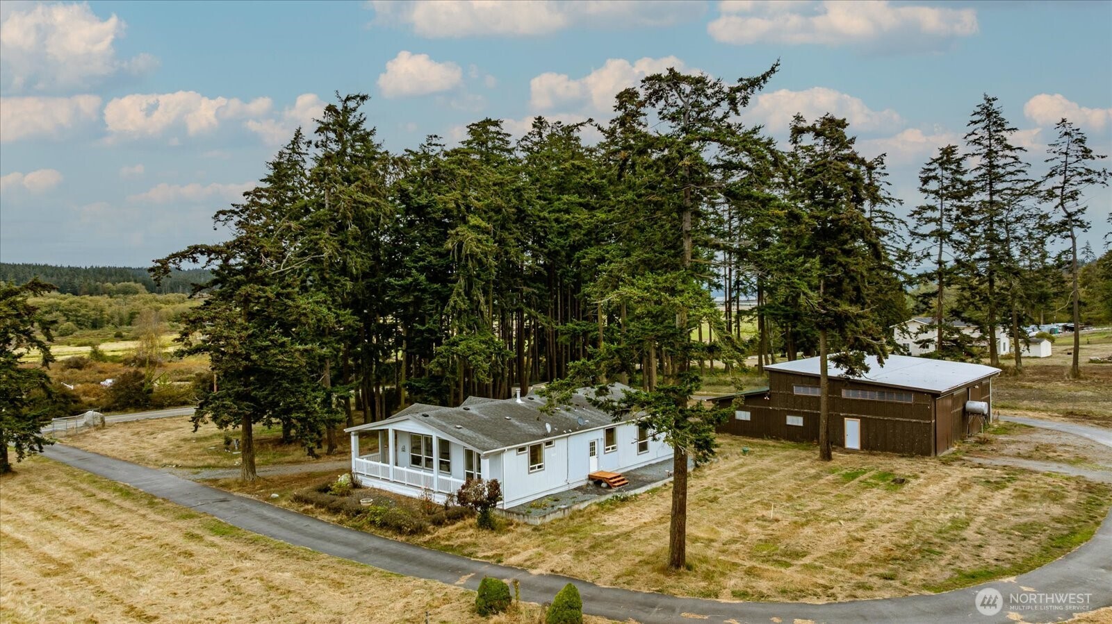 162 W Frostad Road Property Photo 1
