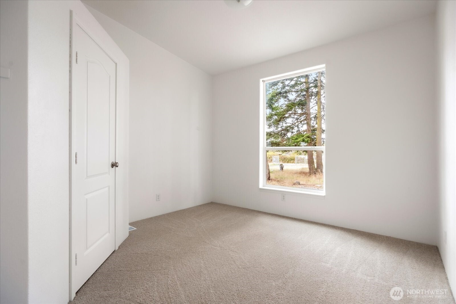 162 W Frostad Road Property Photo 24