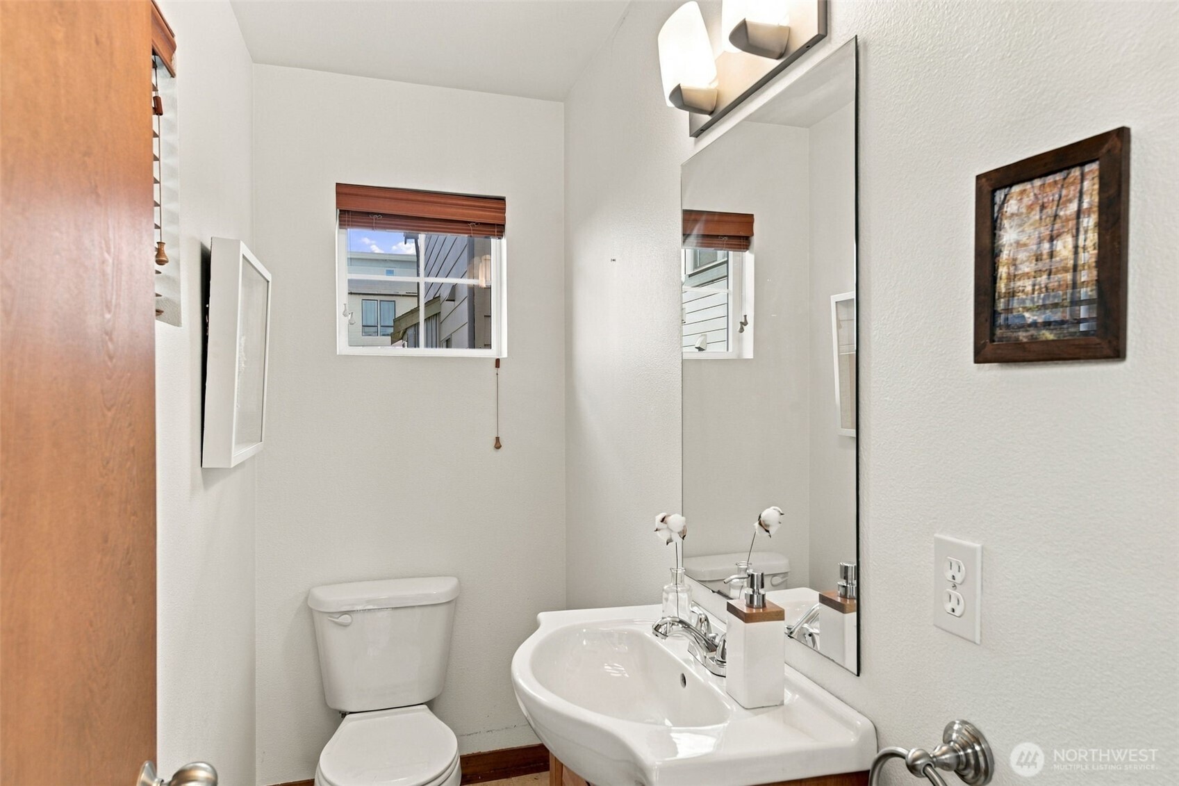 2633 Nw 58th Street B Property Photo 6