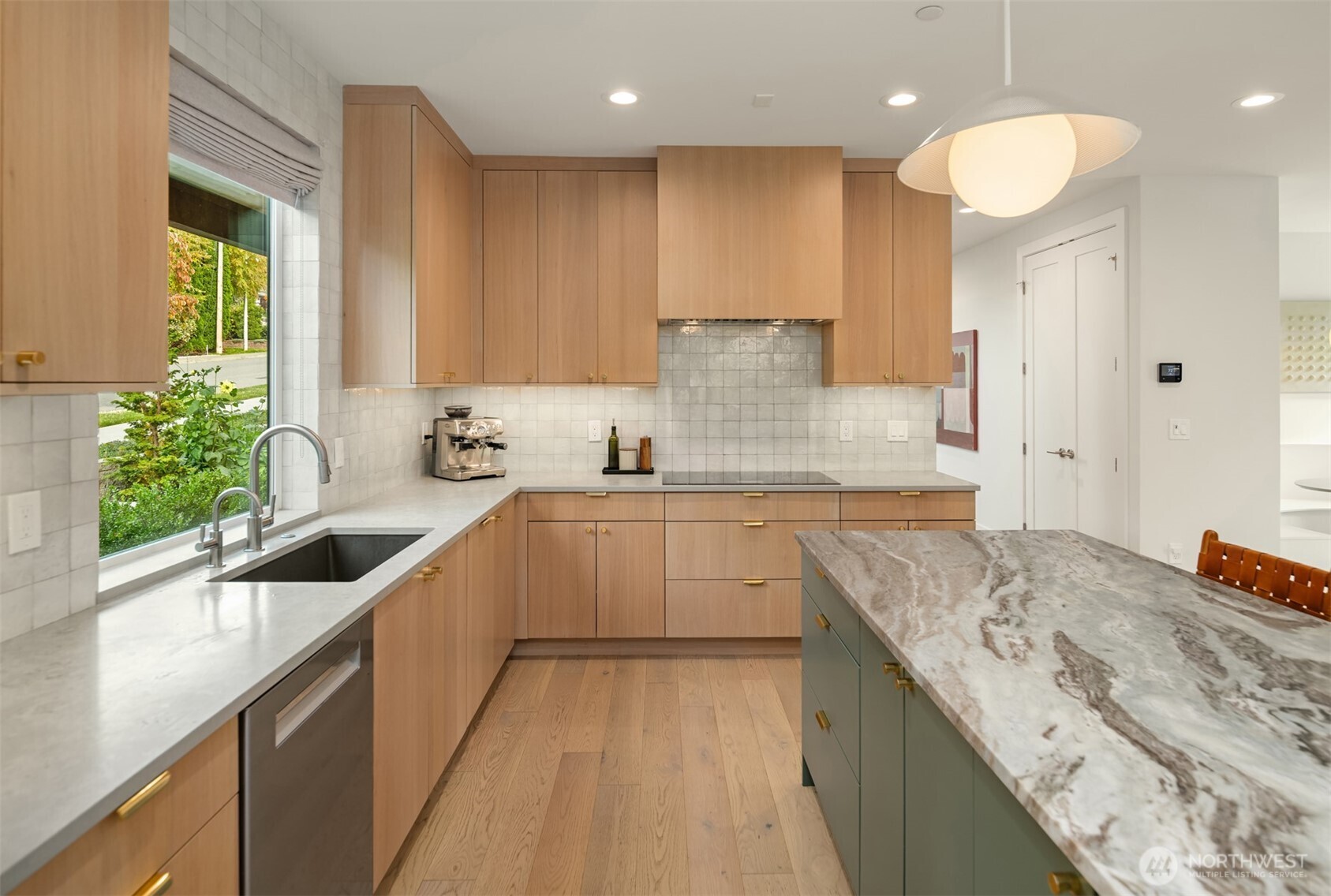1030 3rd Street Property Photo 6