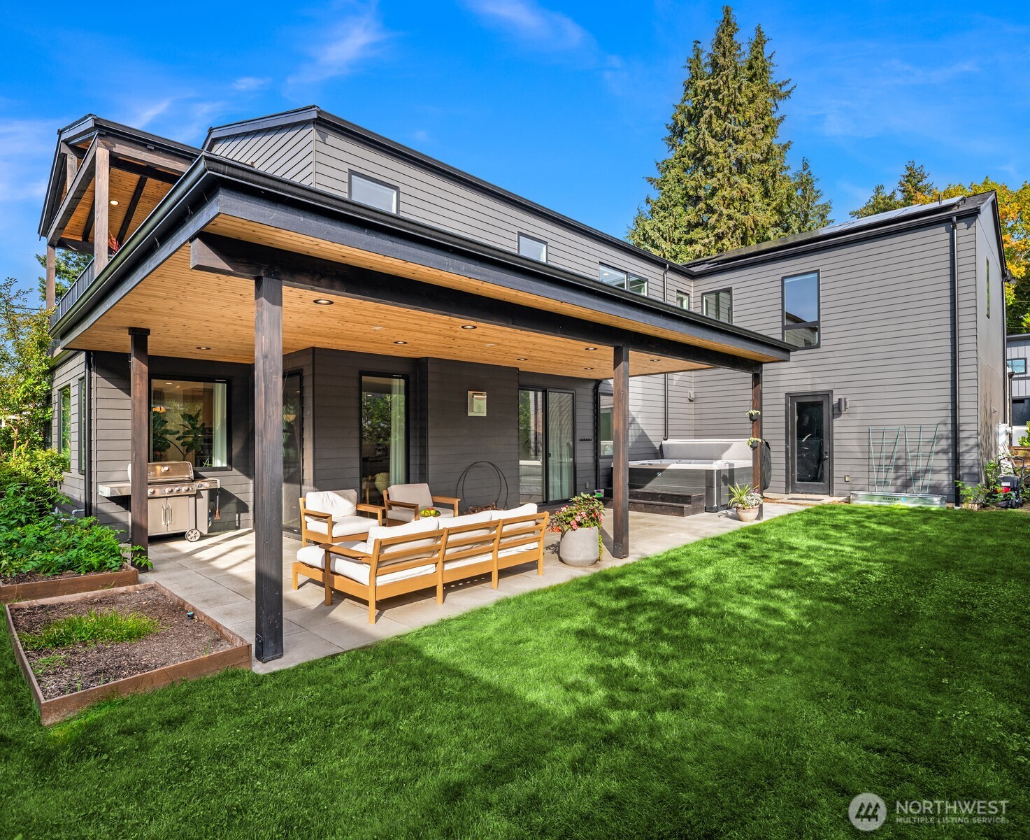 1030 3rd Street Property Photo 9