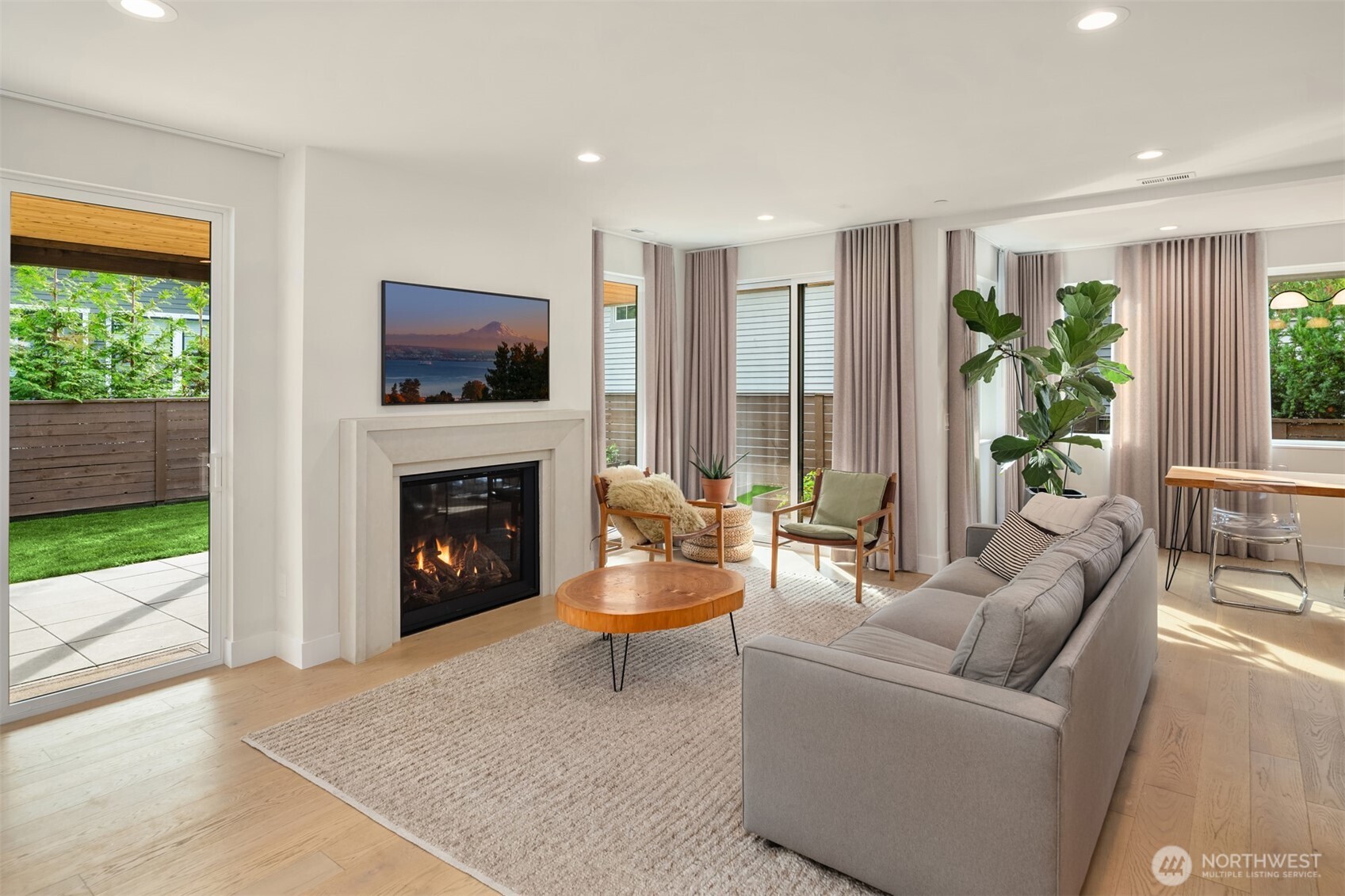 1030 3rd Street Property Photo 11