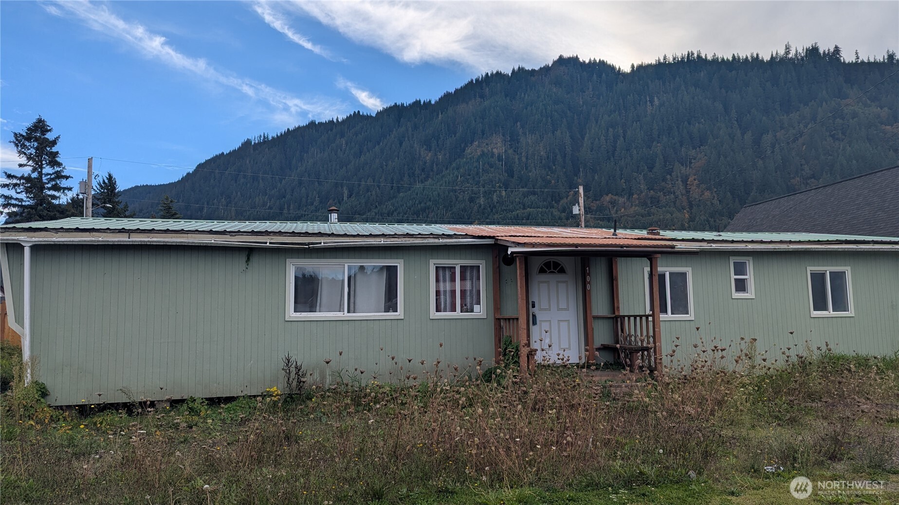 100 Tully Property Photo 1