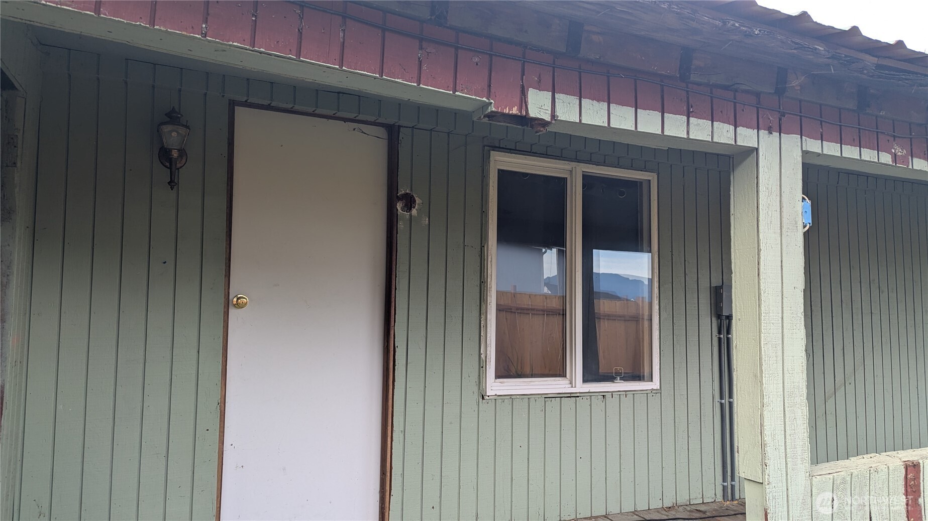 100 Tully Property Photo 8