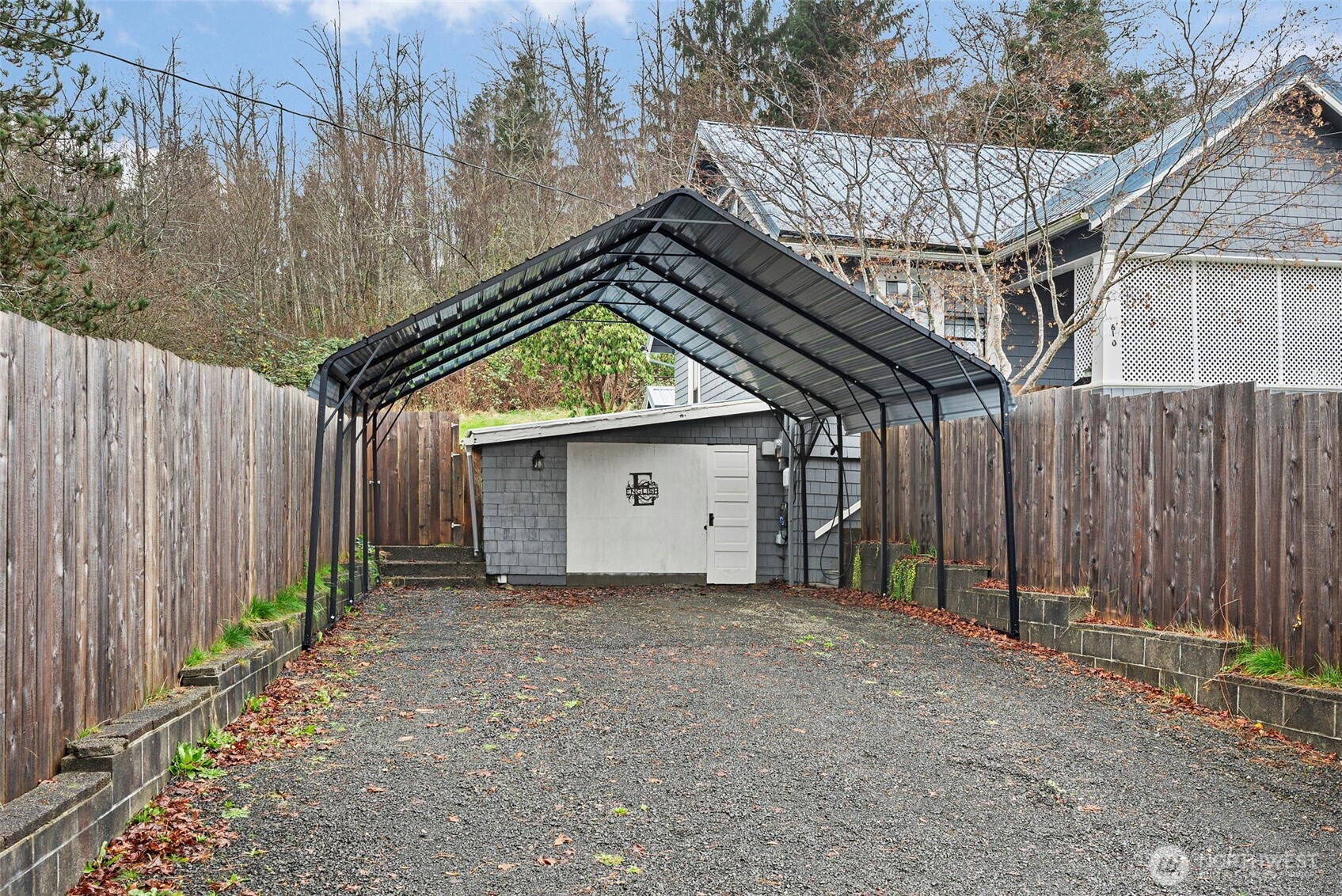 610 Barnhart Street Property Photo 35