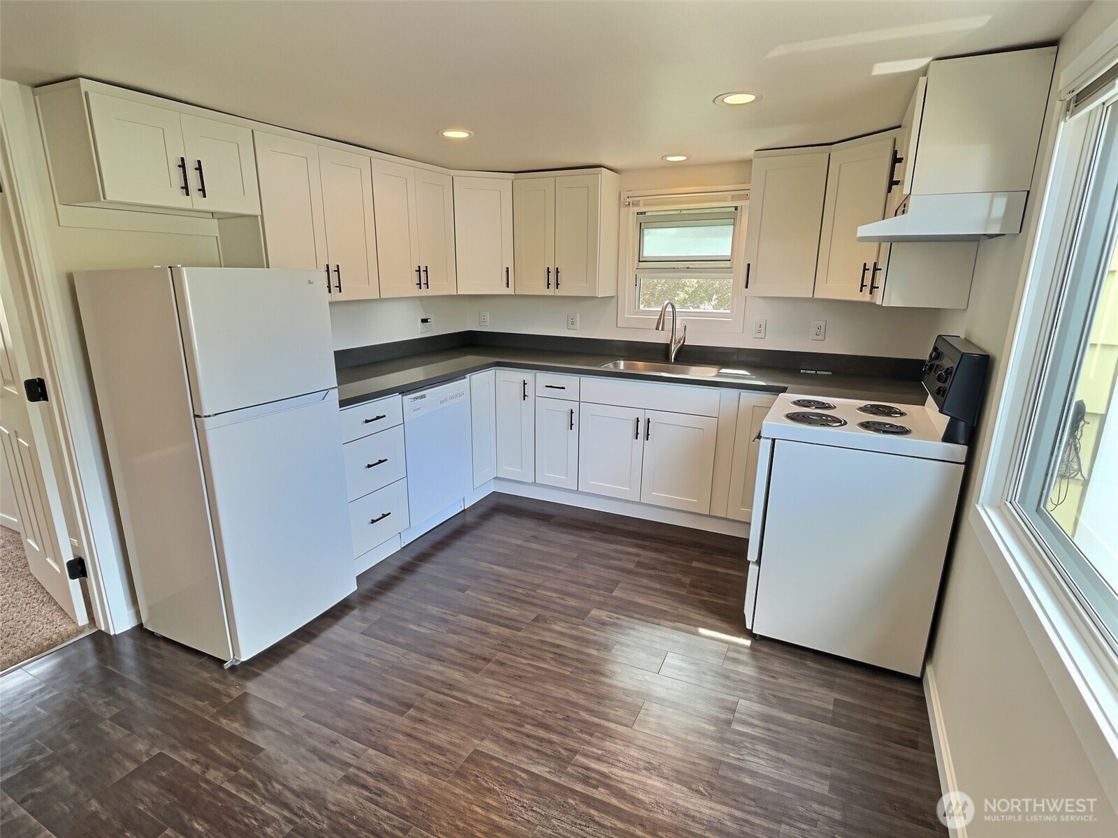 12203 Roseberg Avenue B Property Photo 8