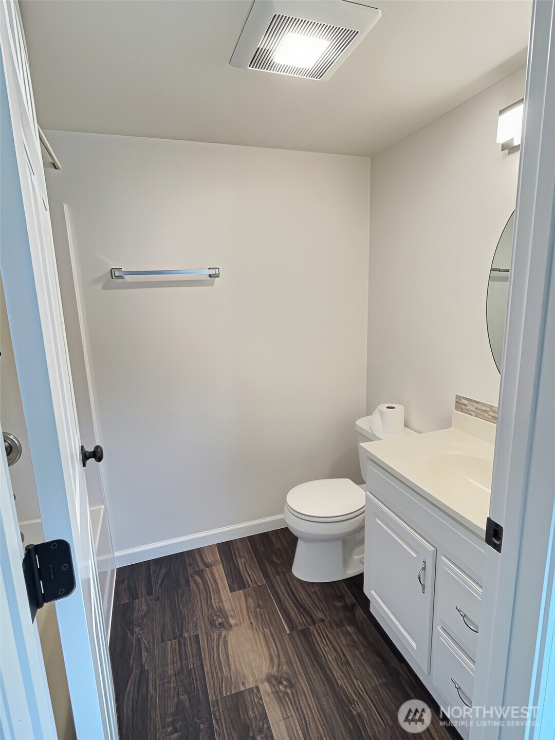 12203 Roseberg Avenue B Property Photo 10