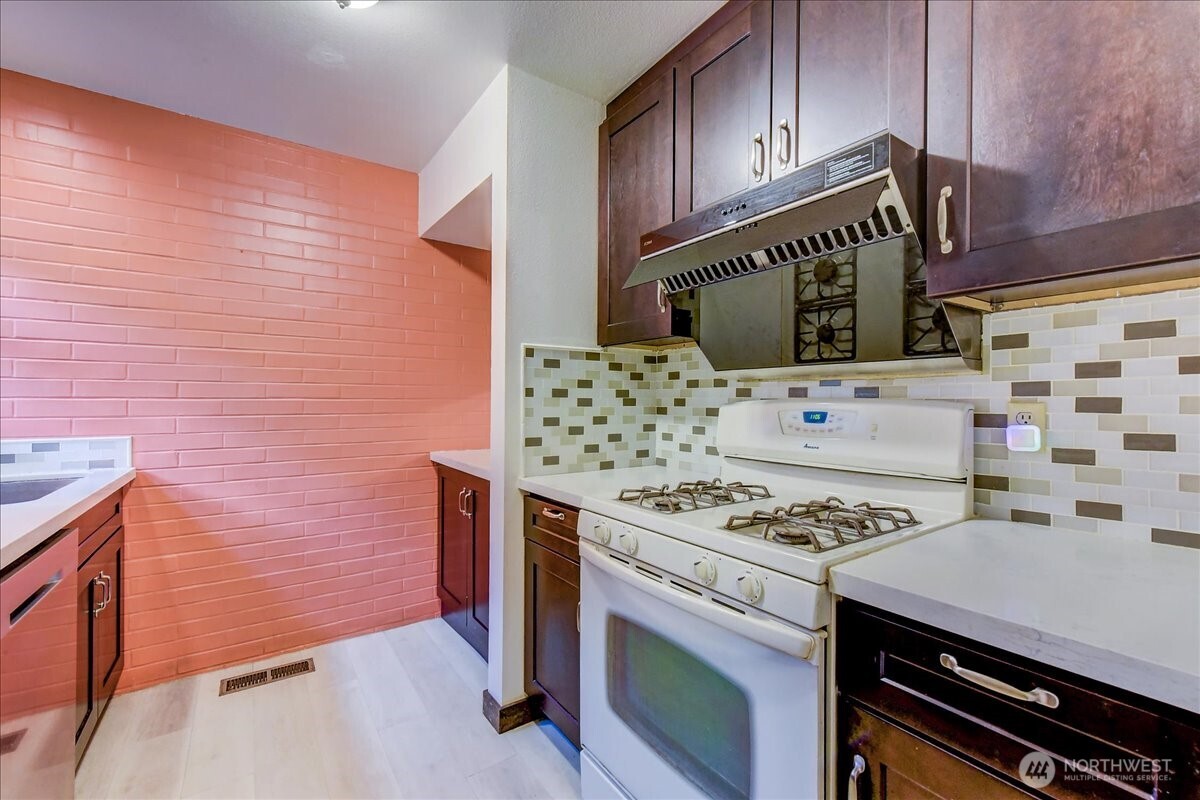 10830 Glen Acres Drive T9 Property Photo 8