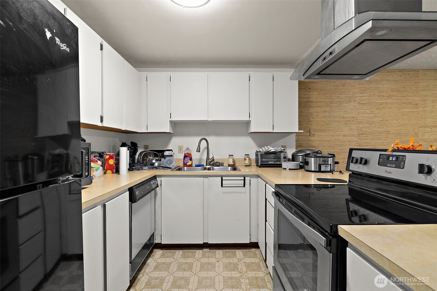 4008 S 158th Street J Property Photo 5