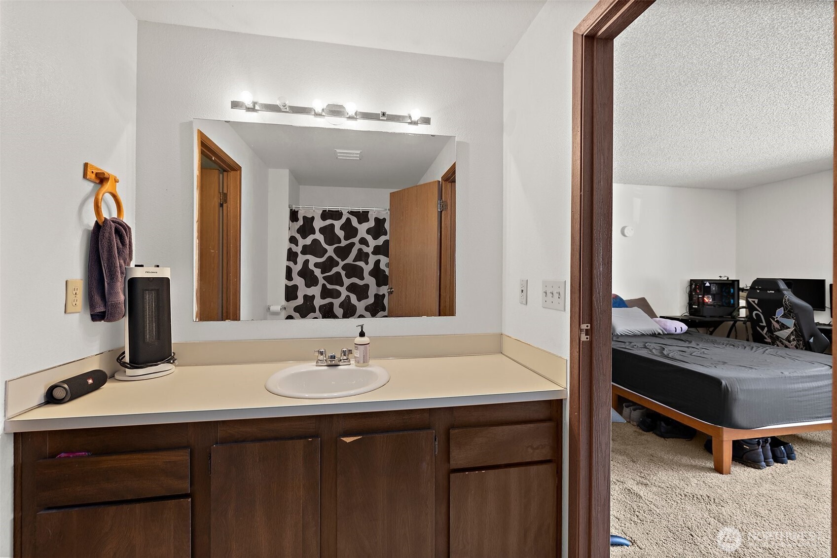 4008 S 158th Street J Property Photo 16