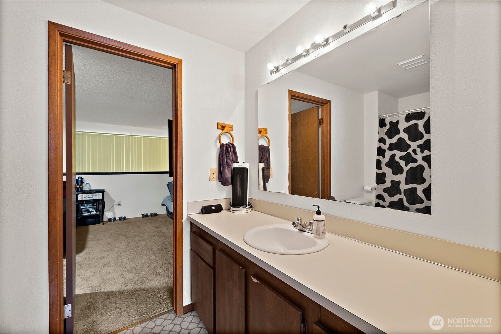 4008 S 158th Street J Property Photo 17