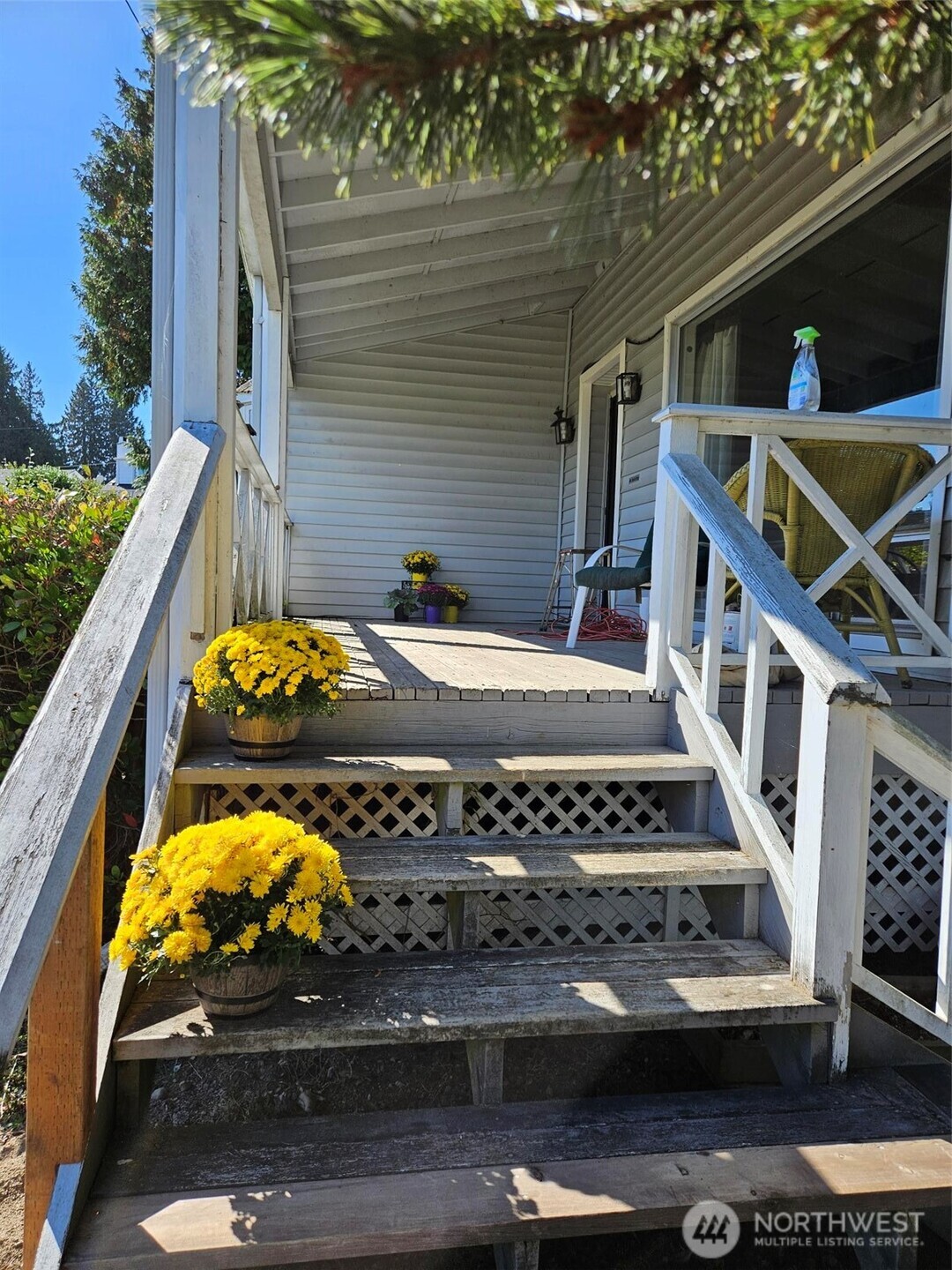 11711 Exeter Avenue Property Photo 3