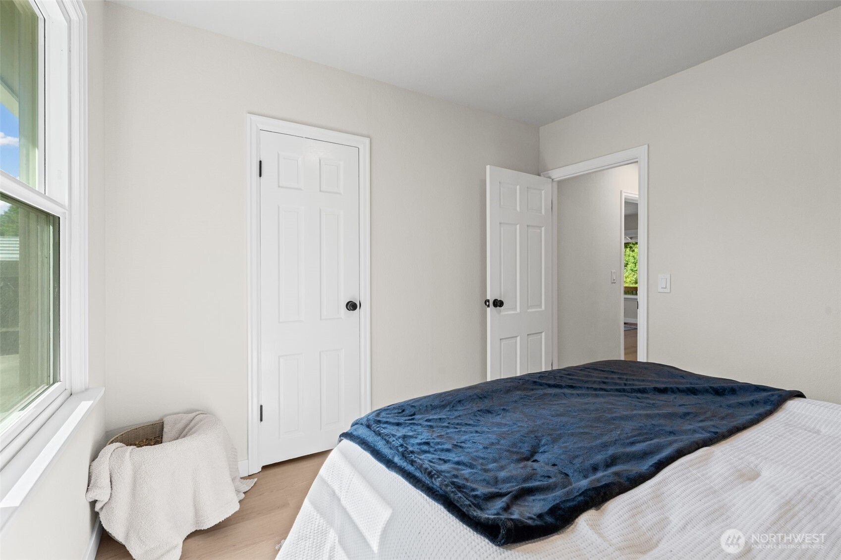 916 Bowker Street Property Photo 21