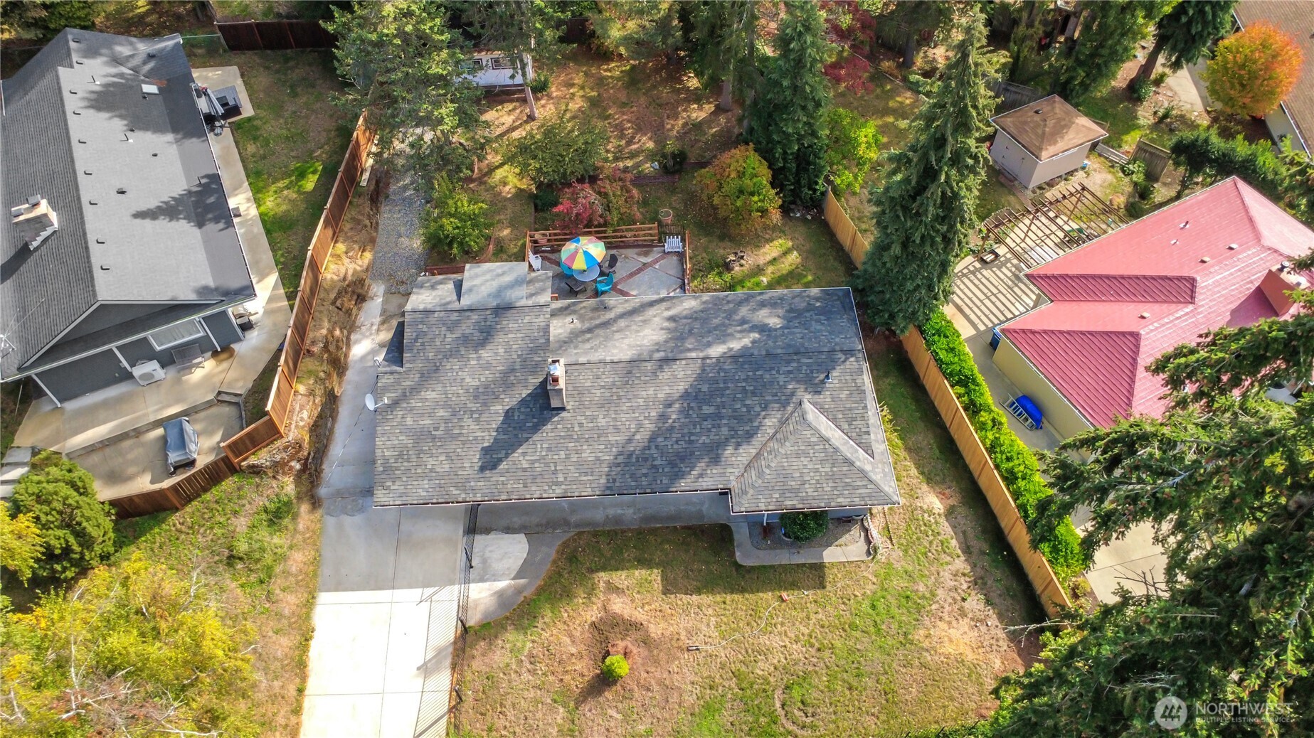 2590294 Property Photo 3