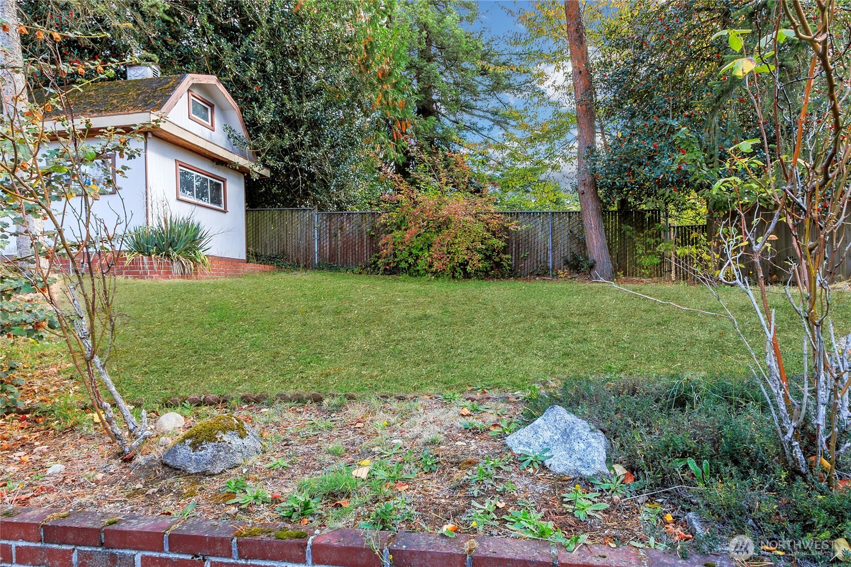 2590294 Property Photo 5