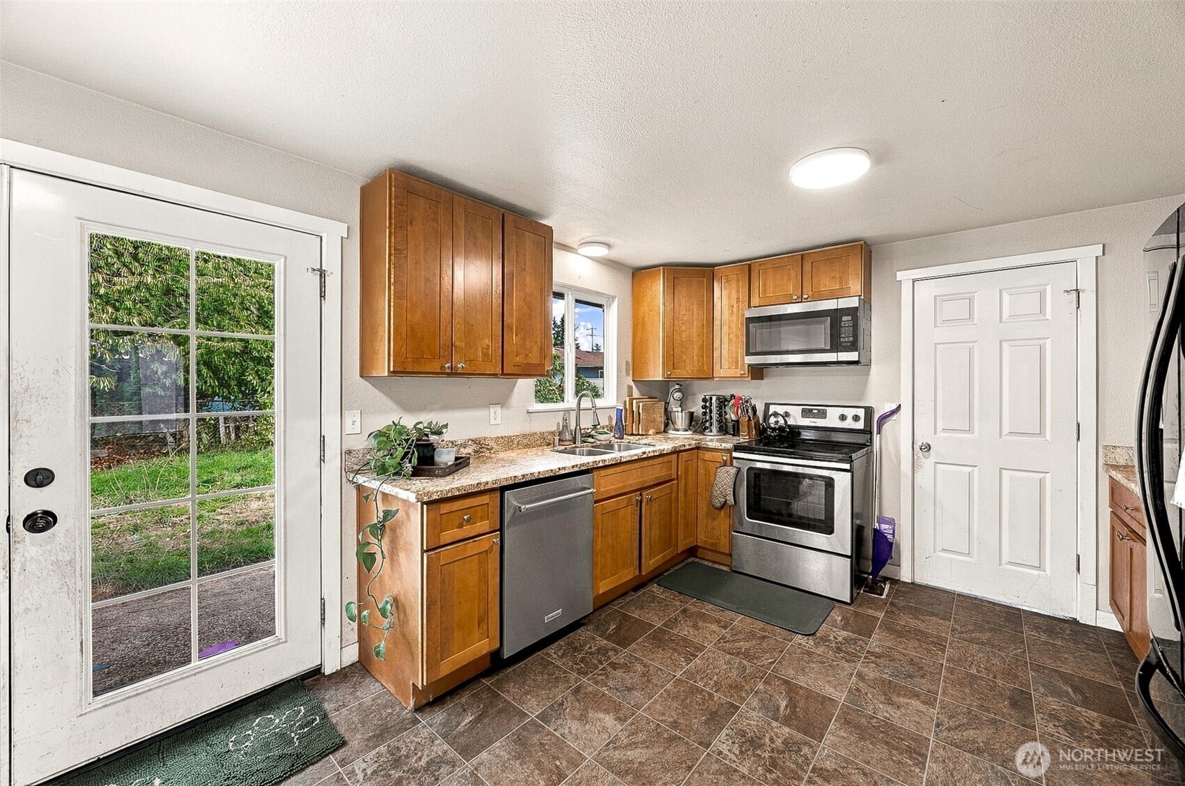 17111 21st Avenue Ct Property Photo 3