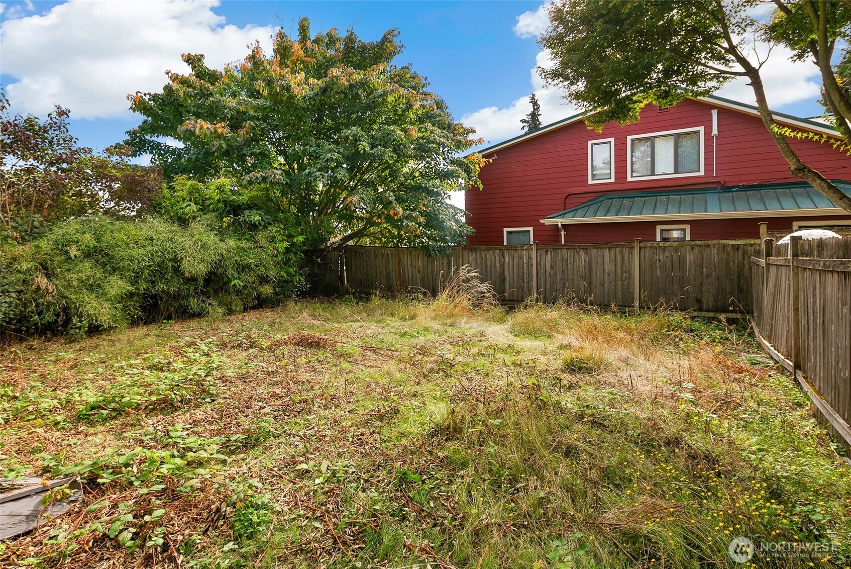 2405 N 40th Street Property Photo 25