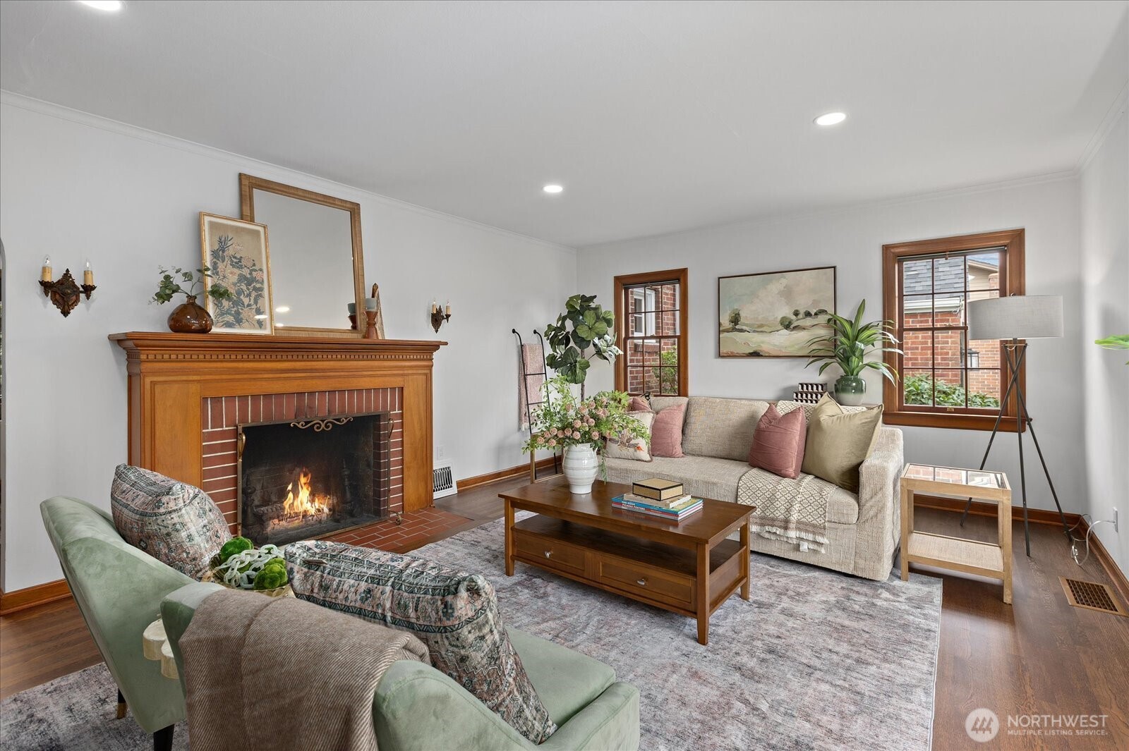 708 Hoyt Avenue Property Photo 6