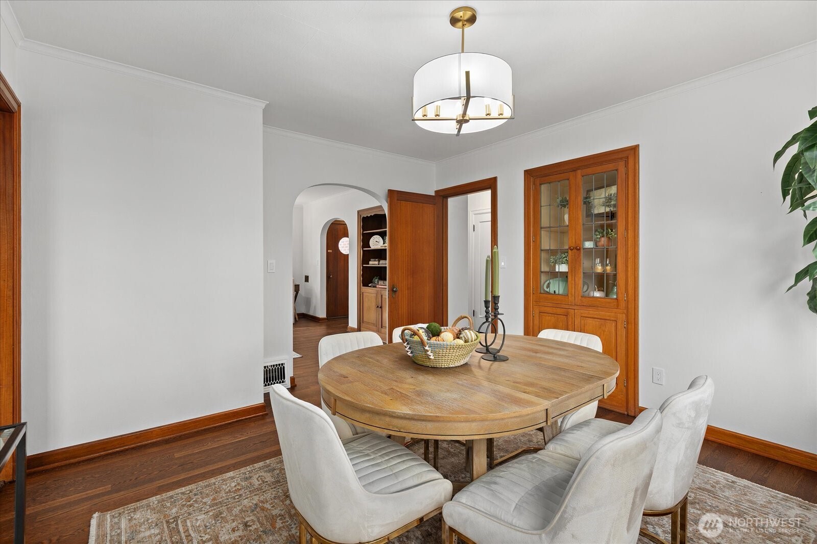 708 Hoyt Avenue Property Photo 11