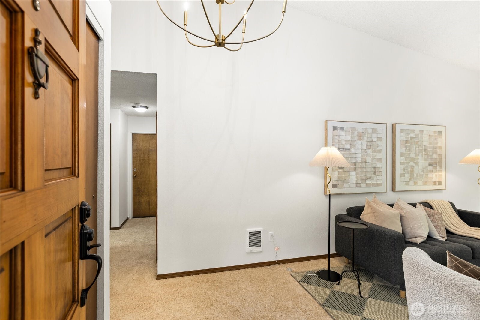 1123 132nd Street D Property Photo 3